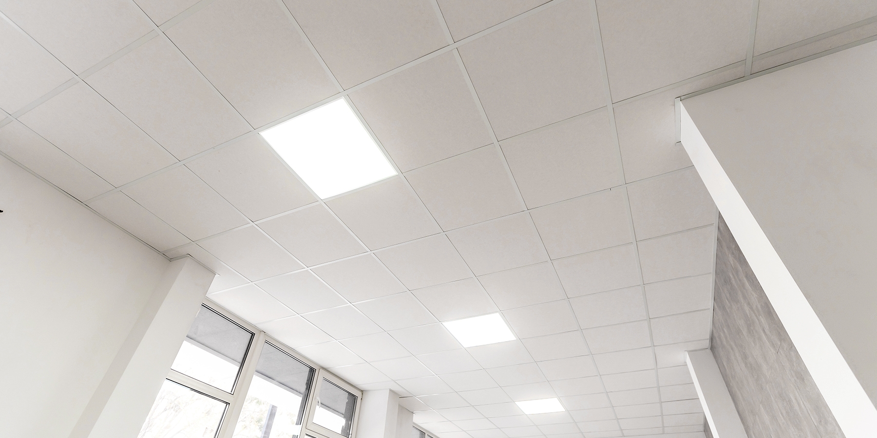 Plafond acoustique